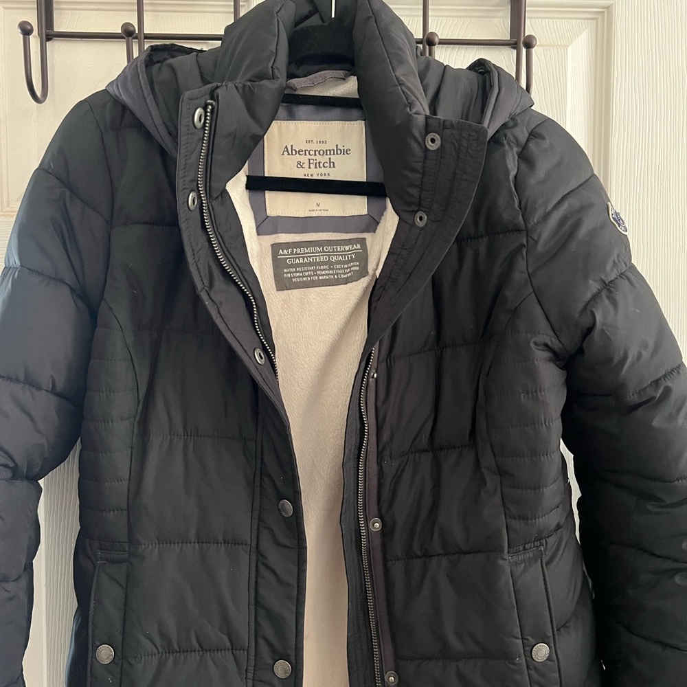 Abercrombie & Fitch Women’s Size M Black Quilted Puffer Jacket